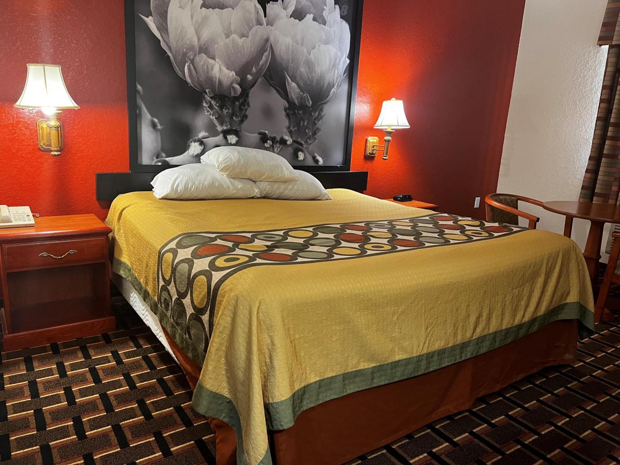 Super 8 By Wyndham Brookshire Tx Otel Dış mekan fotoğraf